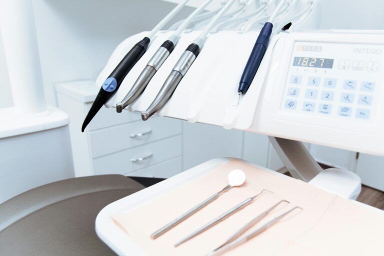 equipamiento clinica dental dentilux