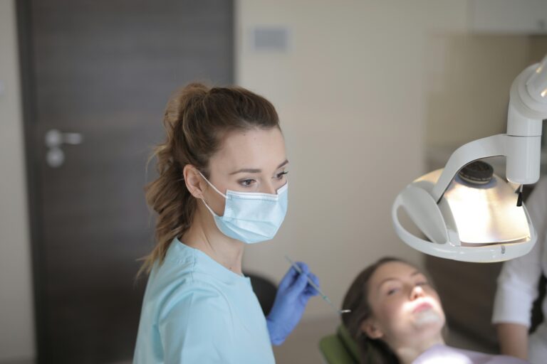 dentista mejor valorado en el barrio de las tablas